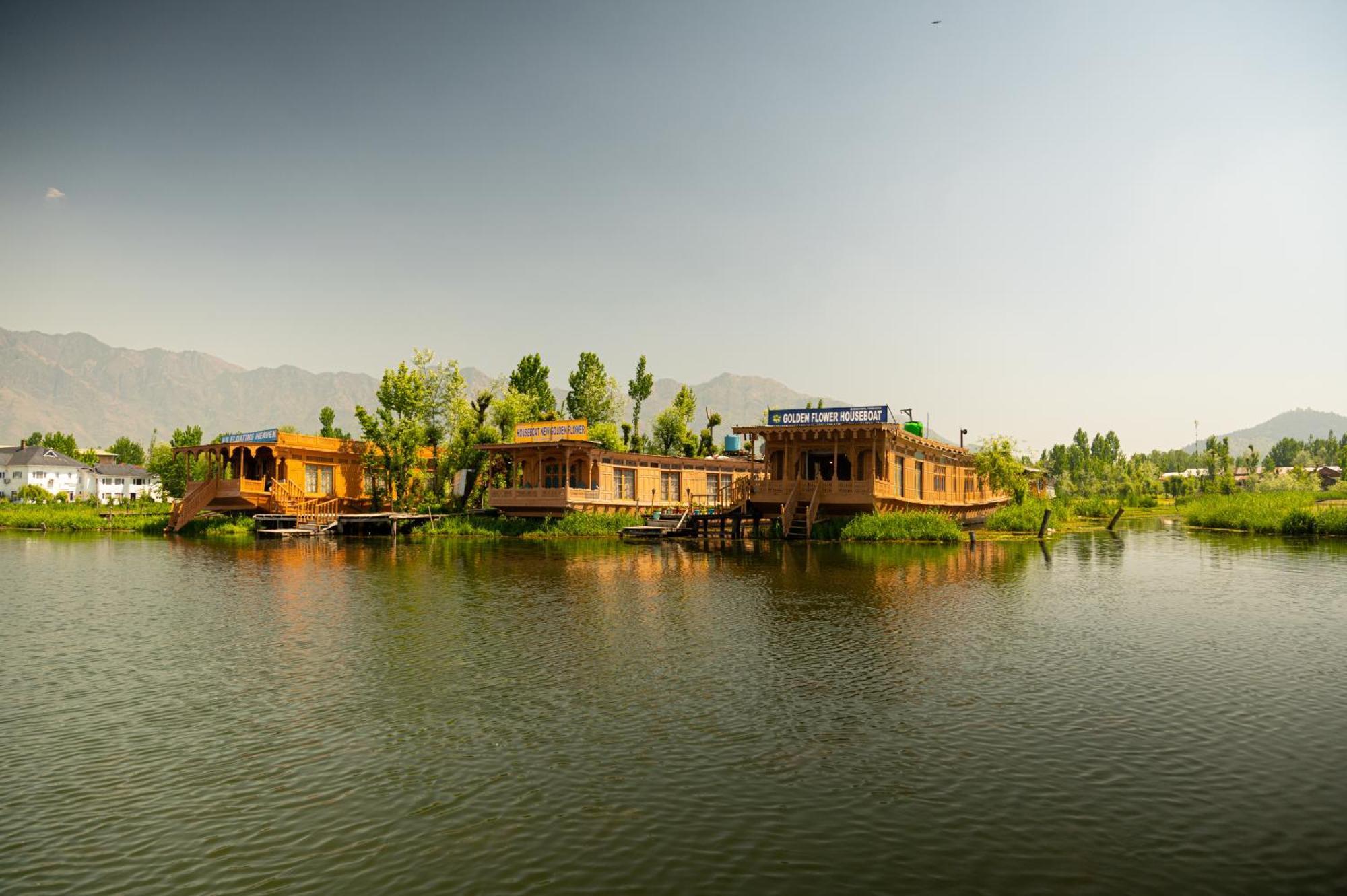 Golden Flower Heritage Houseboat 호텔 Nagin Bagh 외부 사진